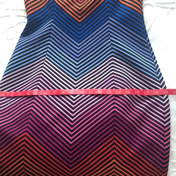 Guess | Women’s cutout bodycon midi dress, size 12, excellent condition - Picture 8 of 11